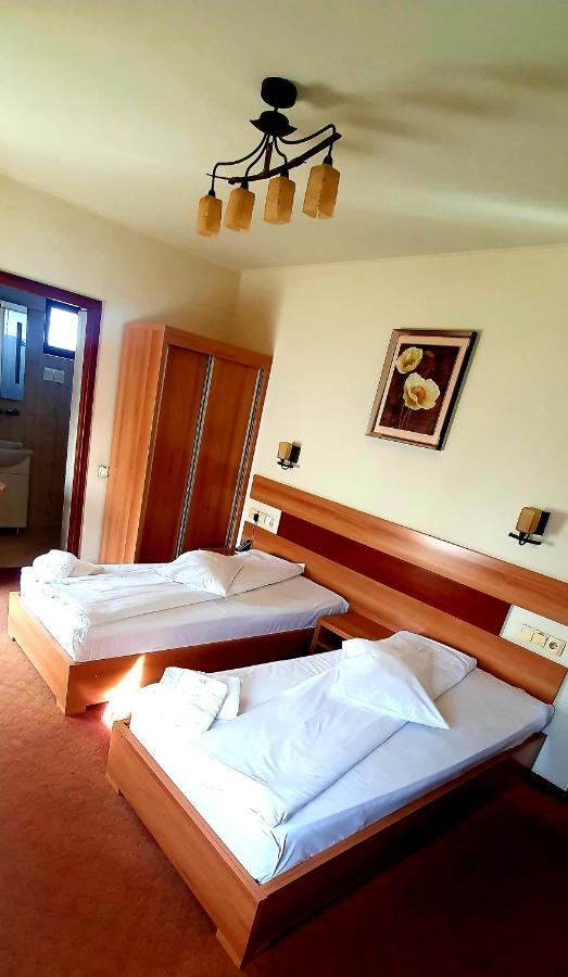 Motel Cool Bărcăneşti Bagian luar foto